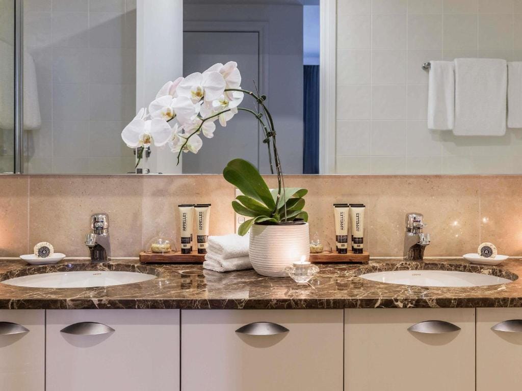 Quay West Suites Melbourne — 2