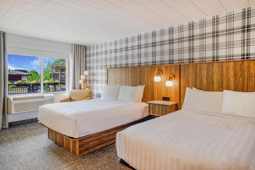 Travelodge by Wyndham Niagara Falls At the Falls — 2