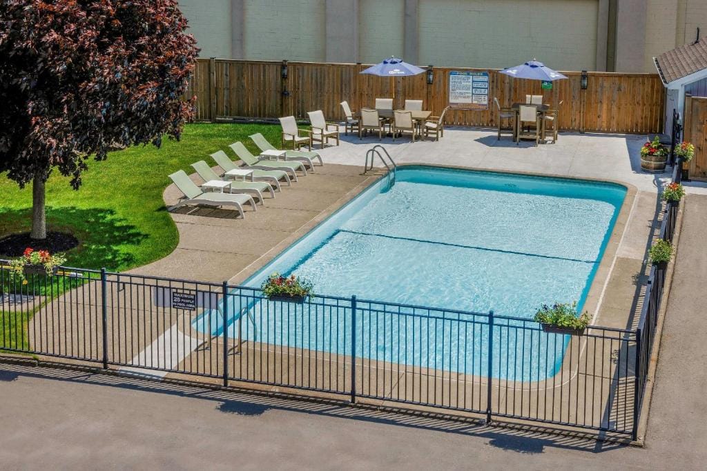 Travelodge by Wyndham Niagara Falls At the Falls — 3