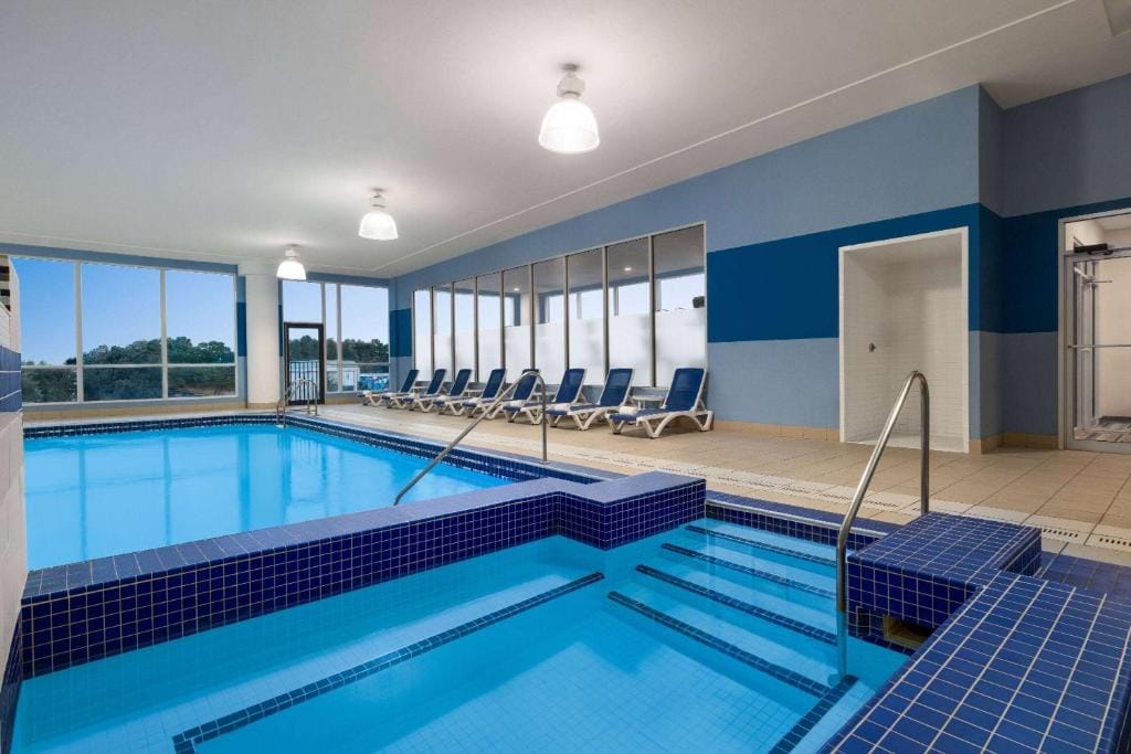 Wyndham Grand Fallsview Hotel — 3