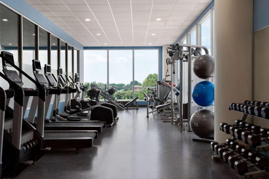 Wyndham Grand Fallsview Hotel — 5