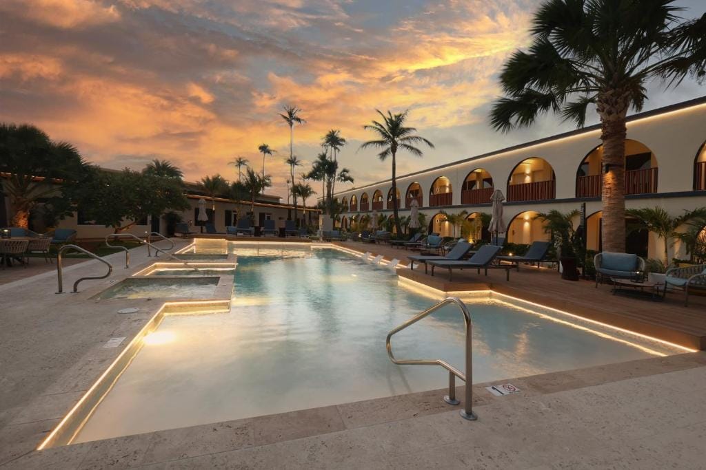 voco Surfside Aruba by IHG — 2