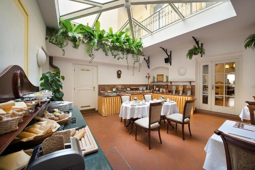 Boutique Hotel Constans — 4