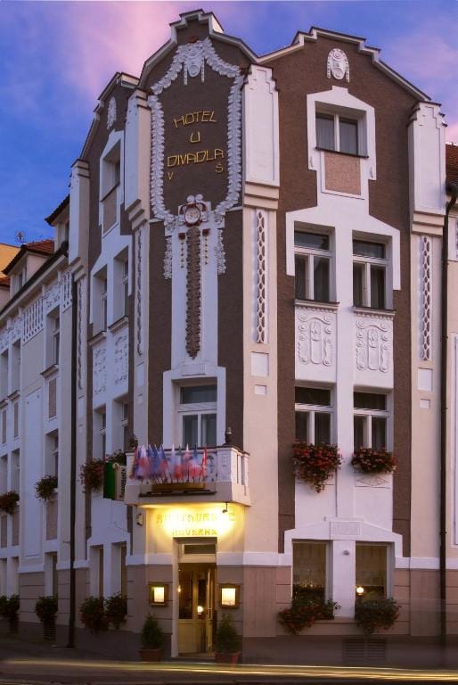 Hotel U Divadla - Czech Leading Hotels — 2
