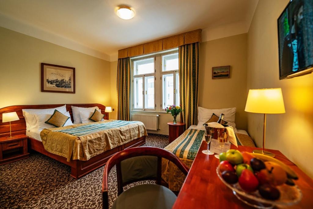 Hotel U Divadla - Czech Leading Hotels — 4