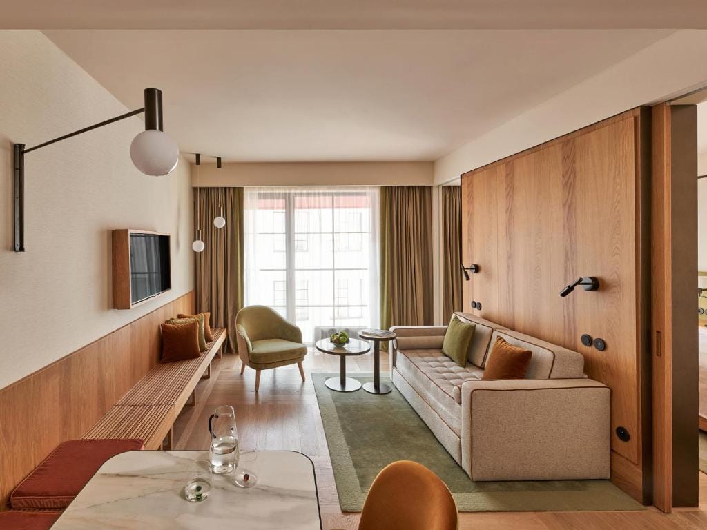 The Julius Prague — 4