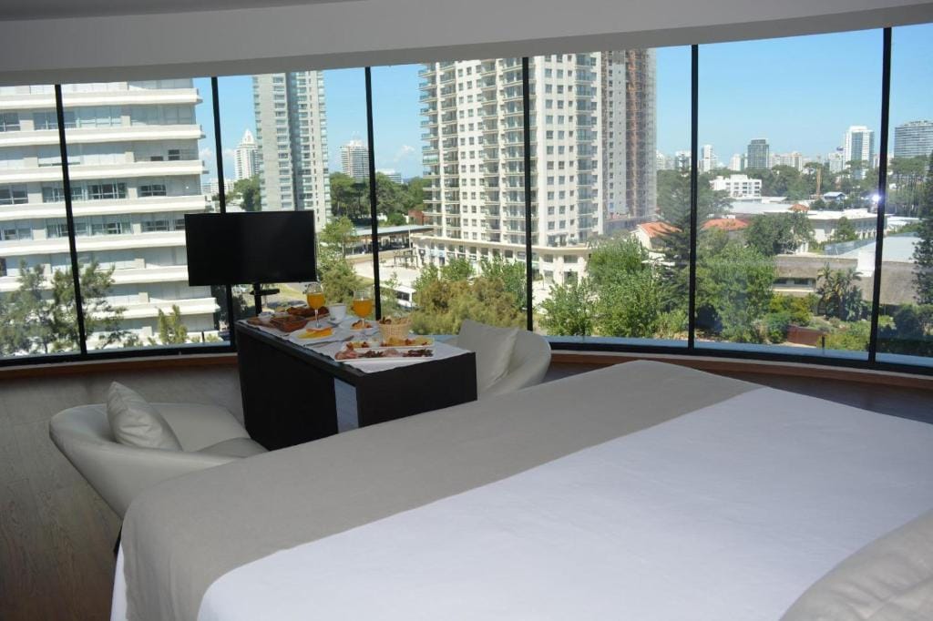 Don Hotel — 2