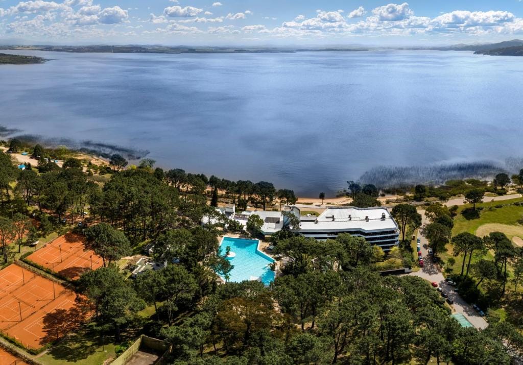 Hotel del Lago Golf & Art Resort — 1