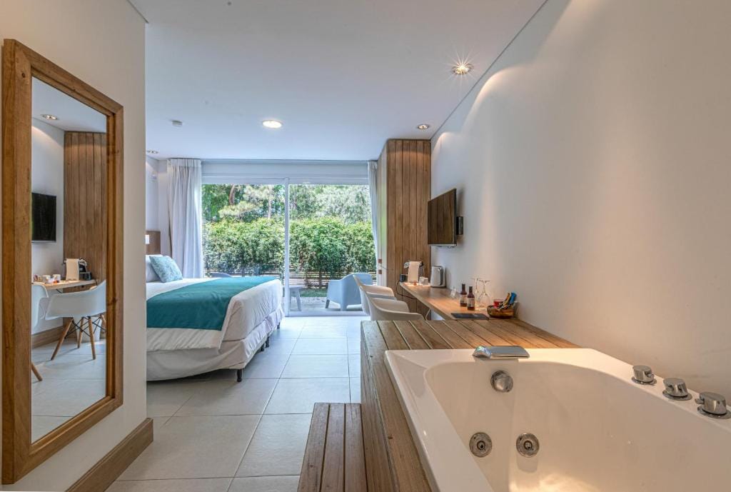Live Hotel Boutique (Adults only) — 3