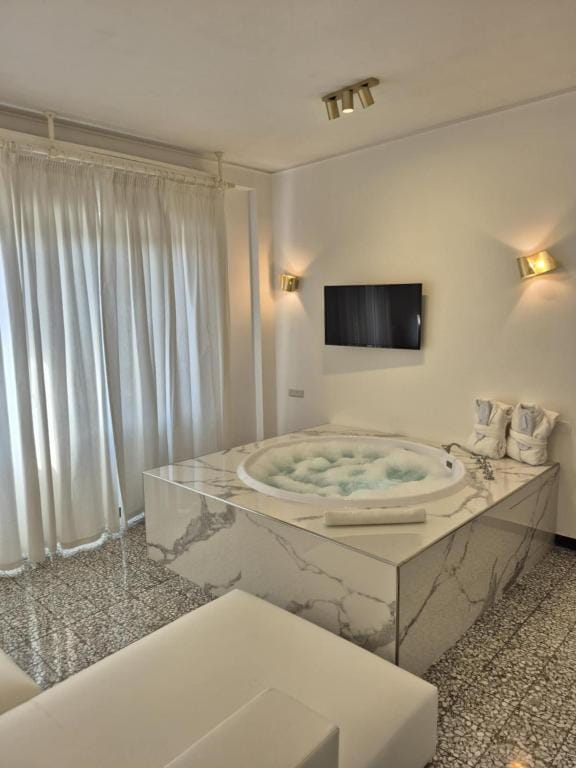 Eveline Portosole Hotel — 5