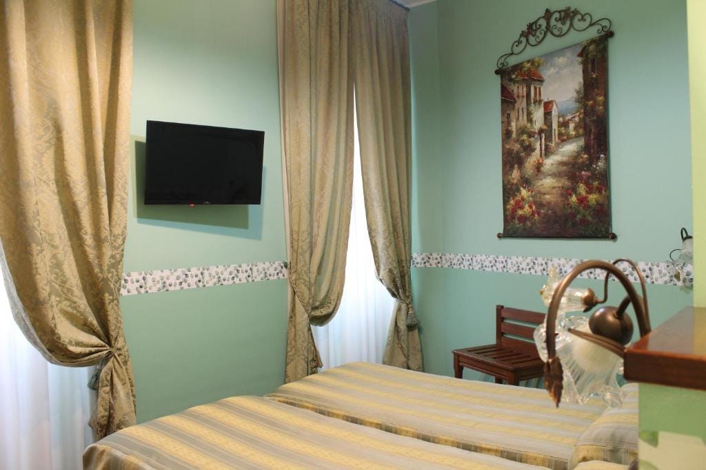 Hotel Belle Epoque — 4