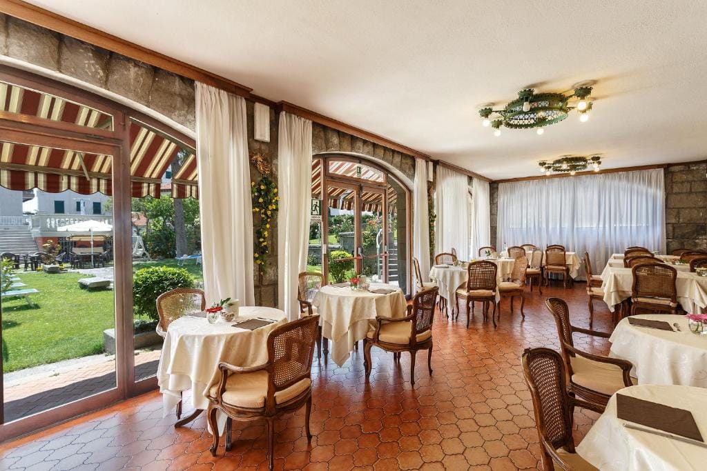 Hotel Villa Maria — 3