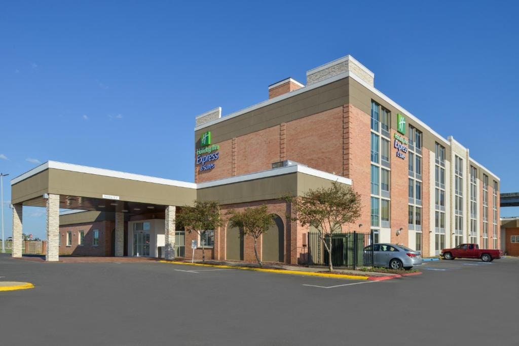 Holiday Inn Express & Suites - Shreveport - Downtown by IHG — 1