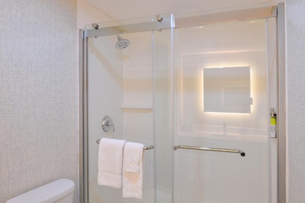 Holiday Inn Express & Suites - Shreveport - Downtown by IHG — 3