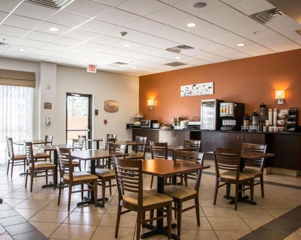 Sleep Inn & Suites Shreveport near Medical Center — 5