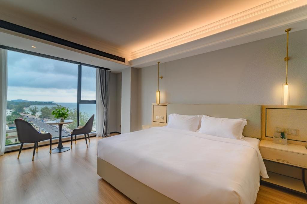 Billions Hotel — 2