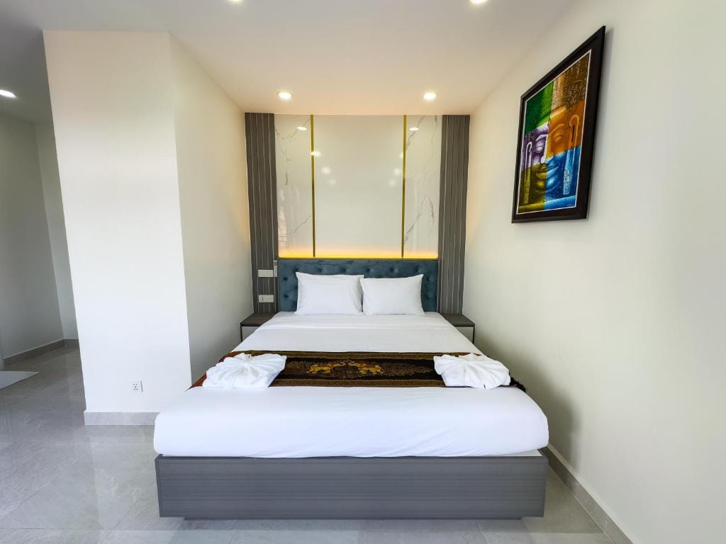 C-Hotel — 1