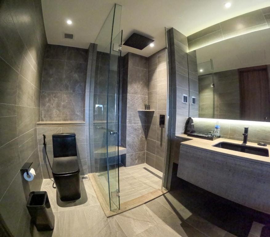 Grand La Vogue Hotel and Casino — 3