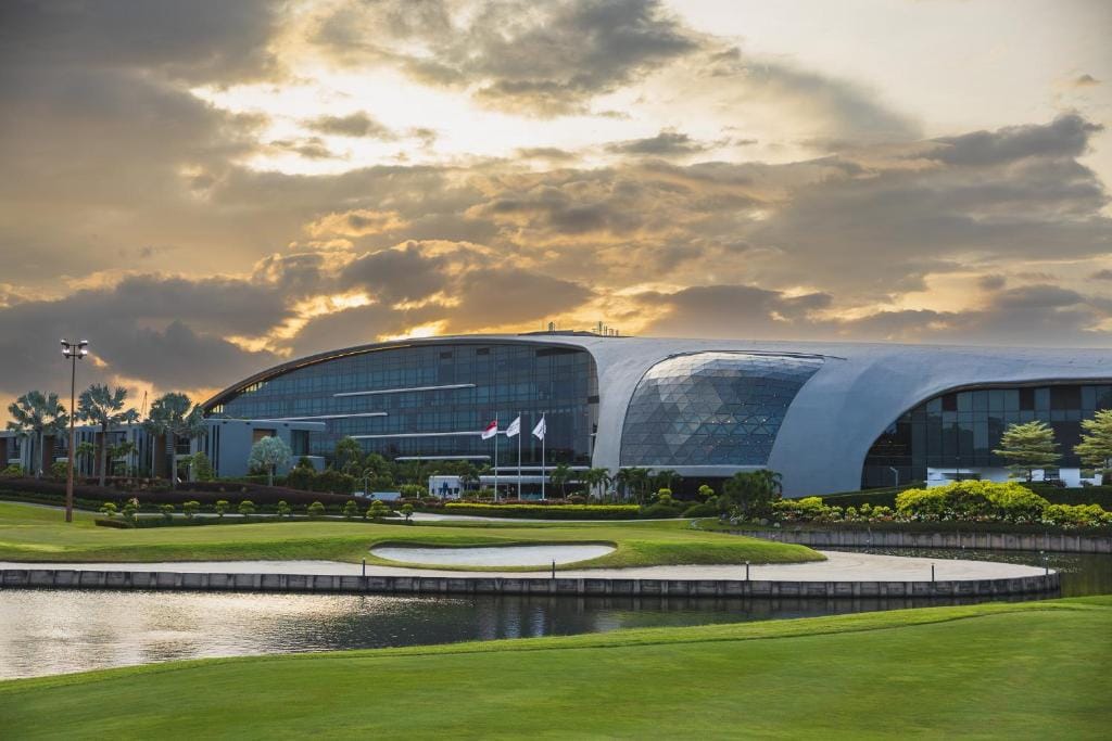Dusit Thani Laguna Singapore — 2