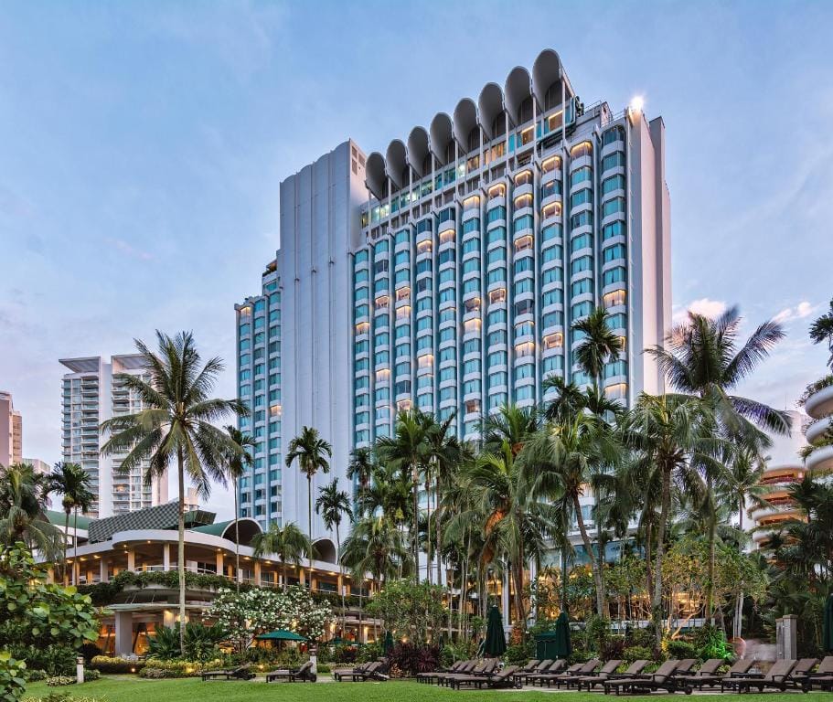 Shangri-La Singapore — 1