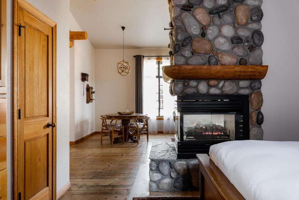 Black Bear Lodge — 2