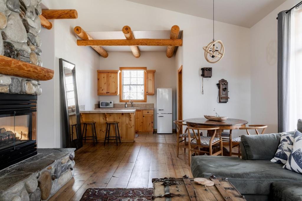Black Bear Lodge — 3