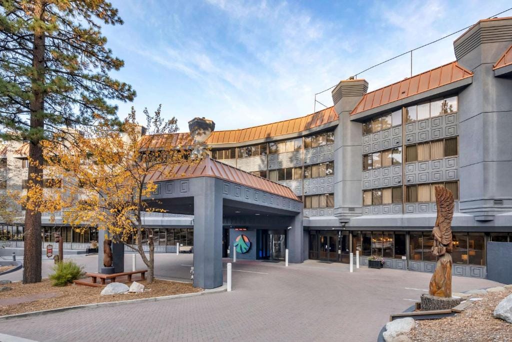 Hilton Vacation Club Tahoe Seasons Lake Tahoe — 1
