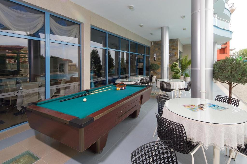 Blue Bay Hotel — 4