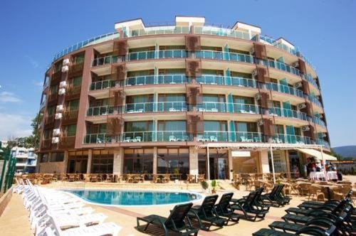 Briz Beach Apartments — 3