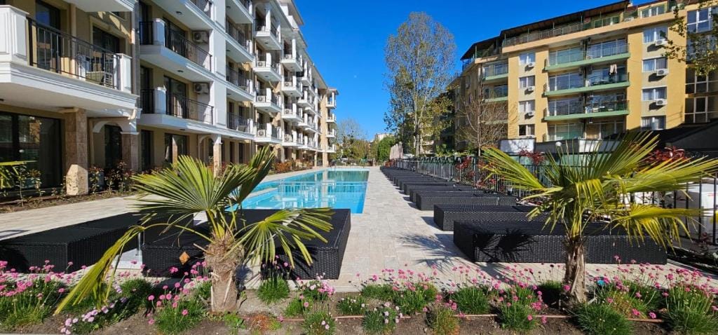 Emilia Romana Park — 1