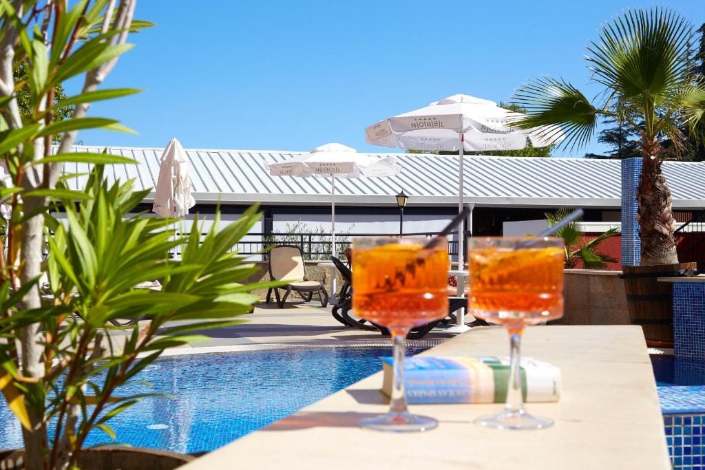 Hotel NOBEL Ultra All Inclusive - FREE Beach Access — 4