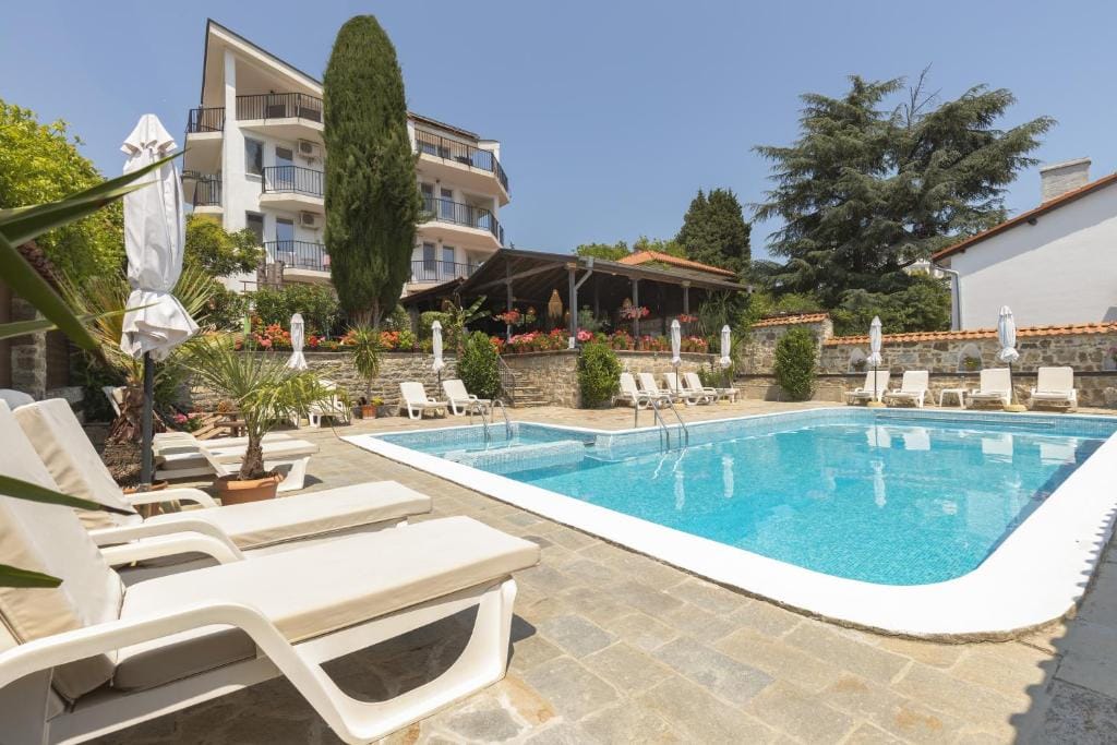 VILLA SOL — 2