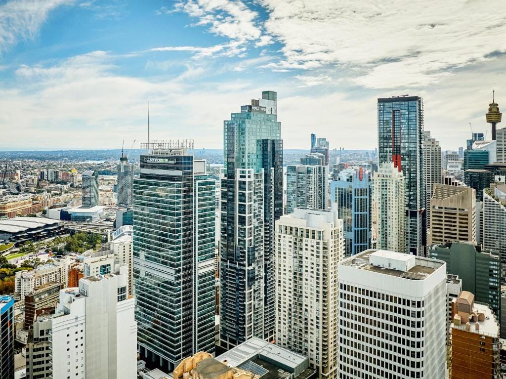 Meriton Suites World Tower, Sydney — 1