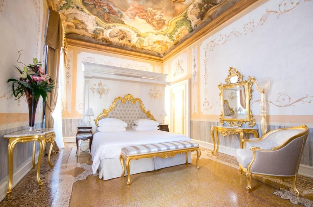 Ca' Bonfadini Historic Experience — 5