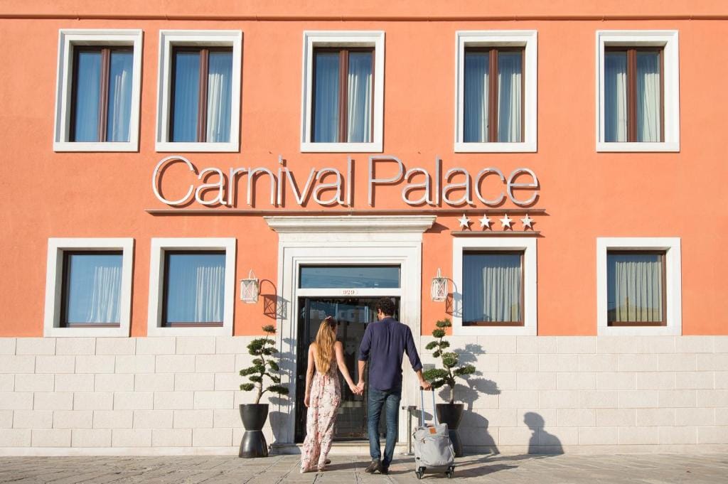 Carnival Palace - Venice Collection — 1